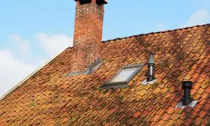 Jak skutecznie uszczelnić komin z cegły: 5 sprawdzonych metod naprawy