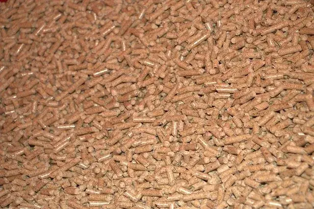 Ile pelletu na 100m2? Sprawdź, ile potrzebujesz i jak zaoszczędzić na ogrzewaniu