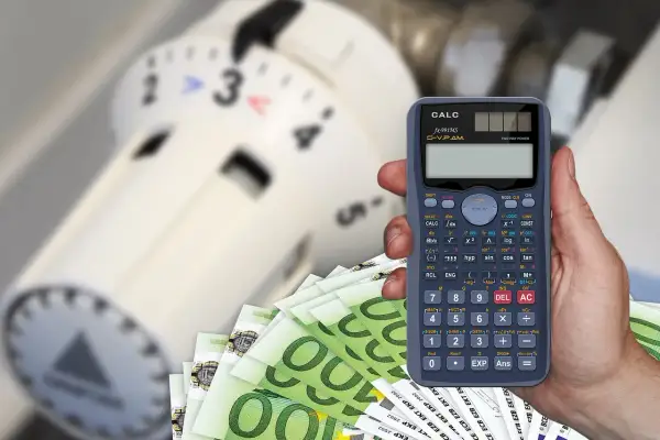 Porównanie systemów ogrzewania: Piec na pellet, piec na ekogroszek i pompa ciepła – który wybór jest najbardziej korzystny?